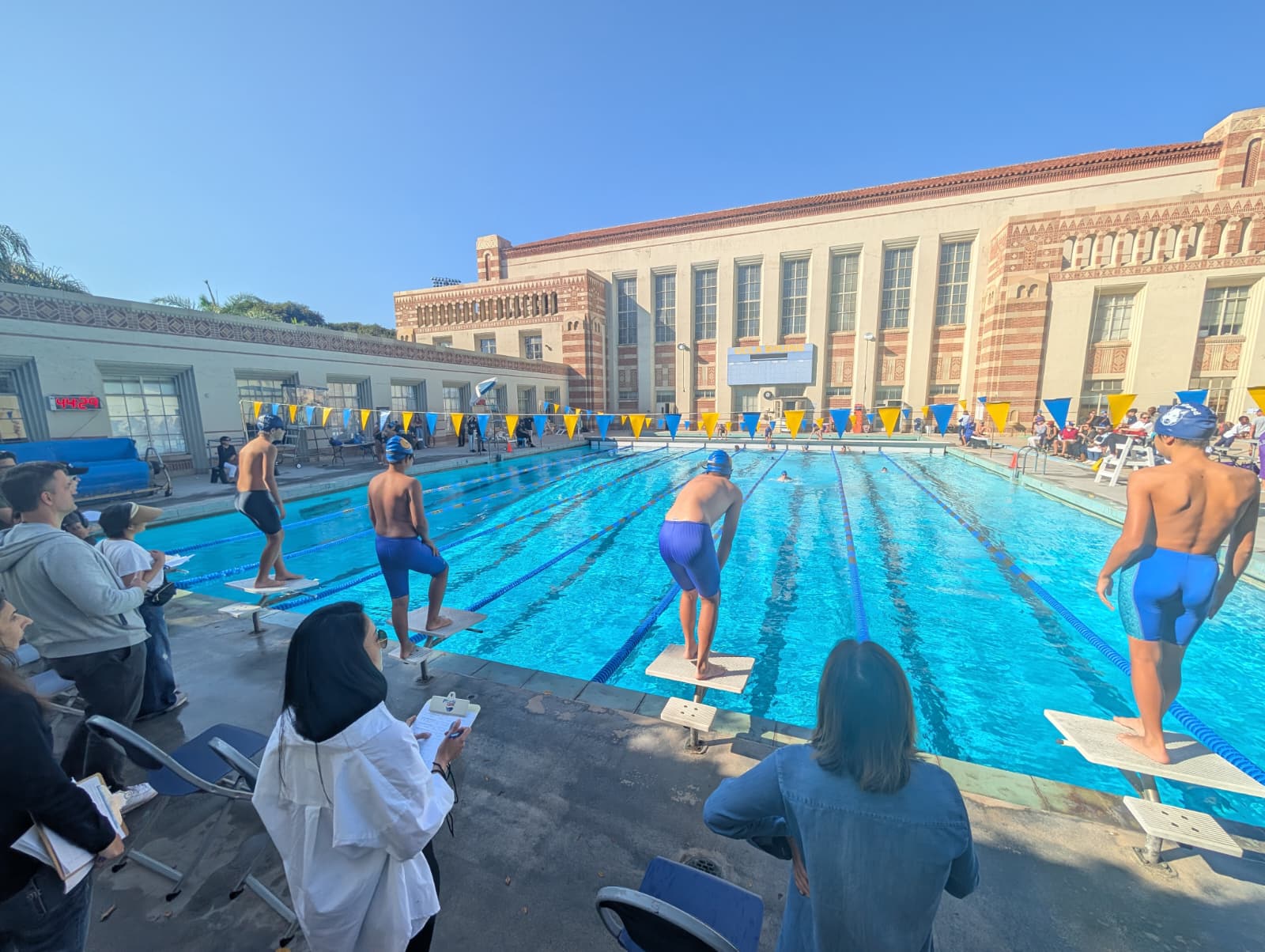 Sac Pool Diving MS Swimming